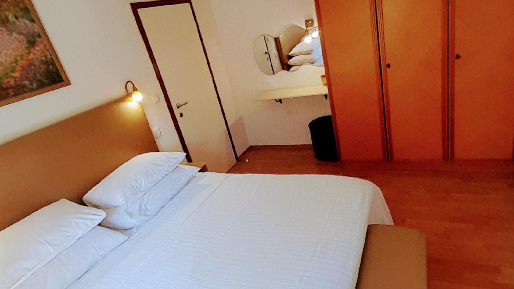 Apartments Iris Korcula Town Luaran gambar